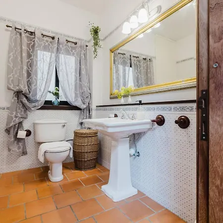 Dom wakacyjny The Rustique - 3bed House In Mellieha By Homely!